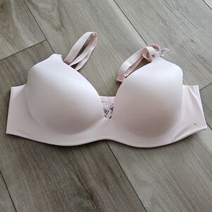 Victoria's Secret Light Pink Seamless Bra